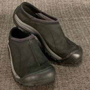 Keen Slip On Shoes - Womens 9 - kaci clogs black leather comfort low top